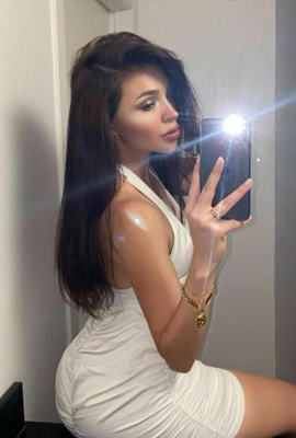 Edvina Escort